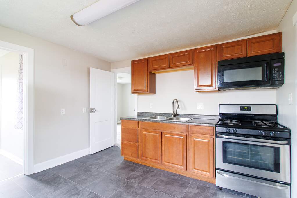 130 S 11th Avenue, Beech Grove, IN 46107 MLS 21954346 properties Indy