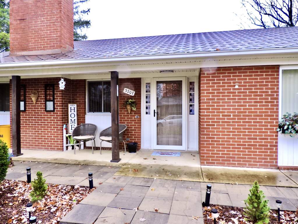 3207 Dorothy Lane, Richmond, IN 47374 MLS 21954732 properties Indy