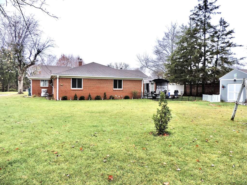 3207 Dorothy Lane, Richmond, IN 47374 MLS 21954732 properties Indy