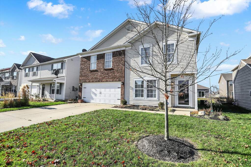 11234 N. Sashing Way, Monrovia, IN 46157 MLS 21955154 properties Indy