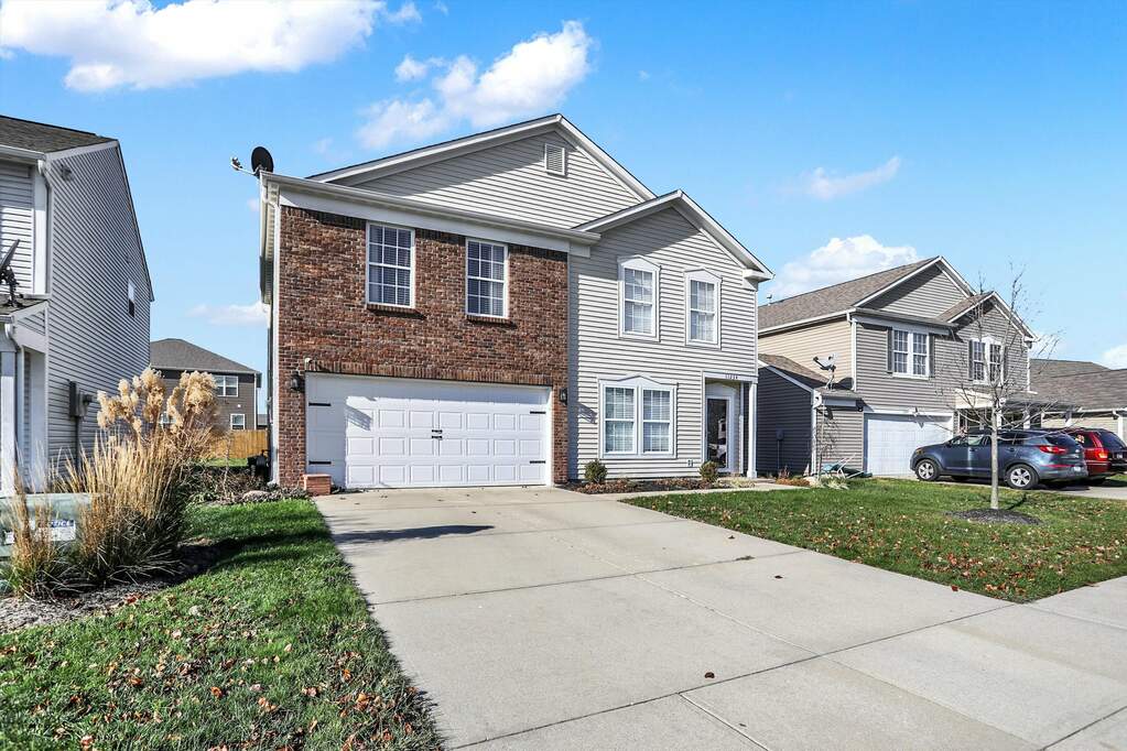 11234 N. Sashing Way, Monrovia, IN 46157 MLS 21955154 properties Indy