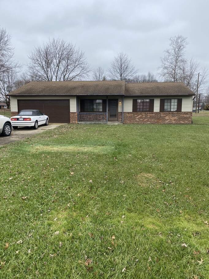 2814 W Walnut Drive, Greenfield, IN 46140 MLS 21955807 properties