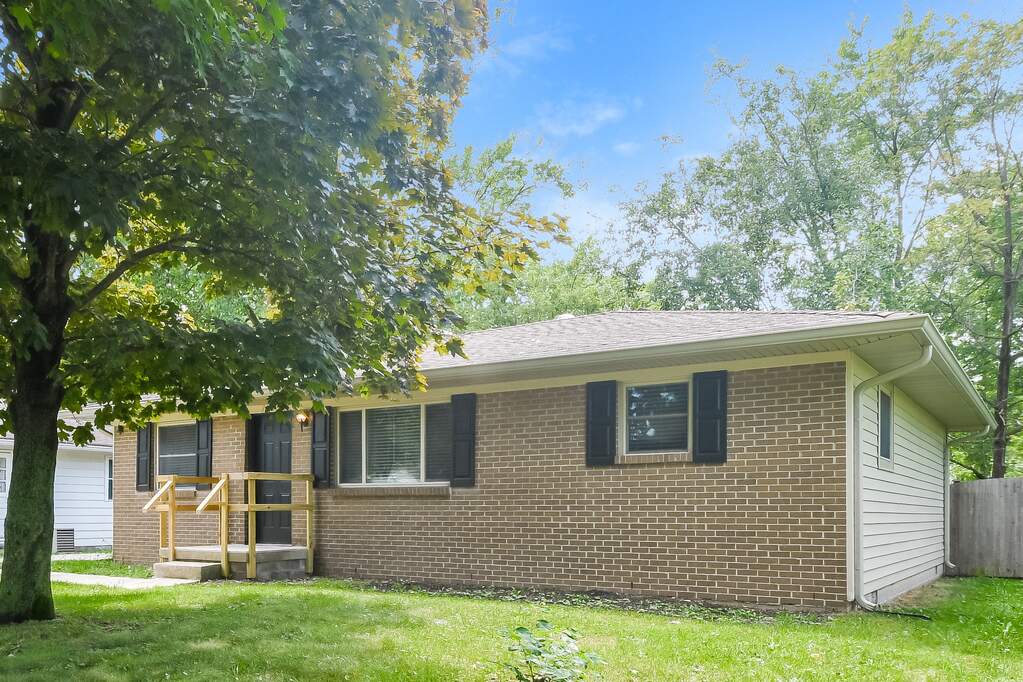 752 Laurel Lane, Fortville, IN 46040 MLS 21956048 properties Indy