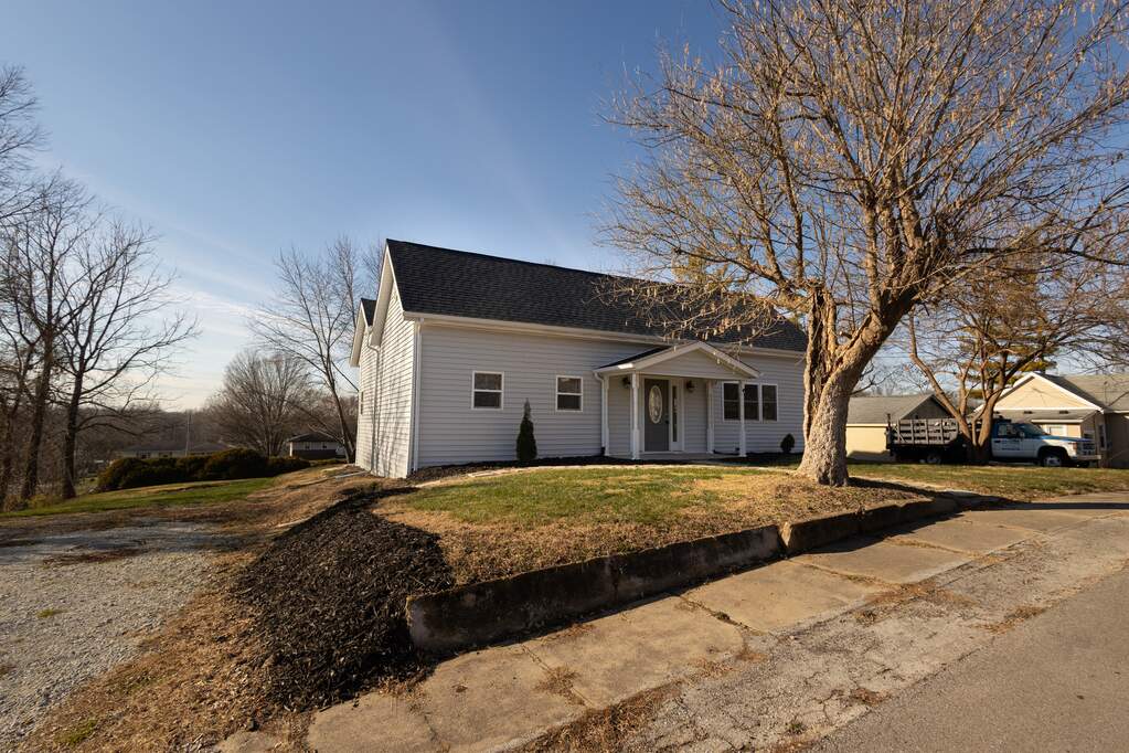 501 E Washington Street, Saint Paul, IN 47272 MLS 21956799