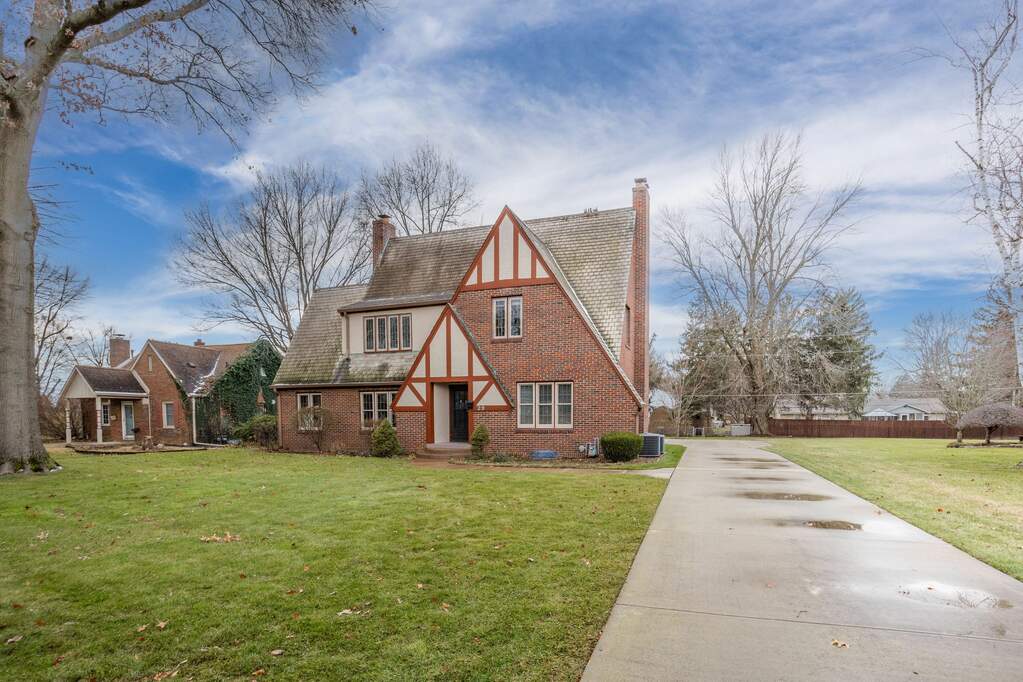29 Colony Road, Anderson, IN 46011 MLS 21957128 properties Indy