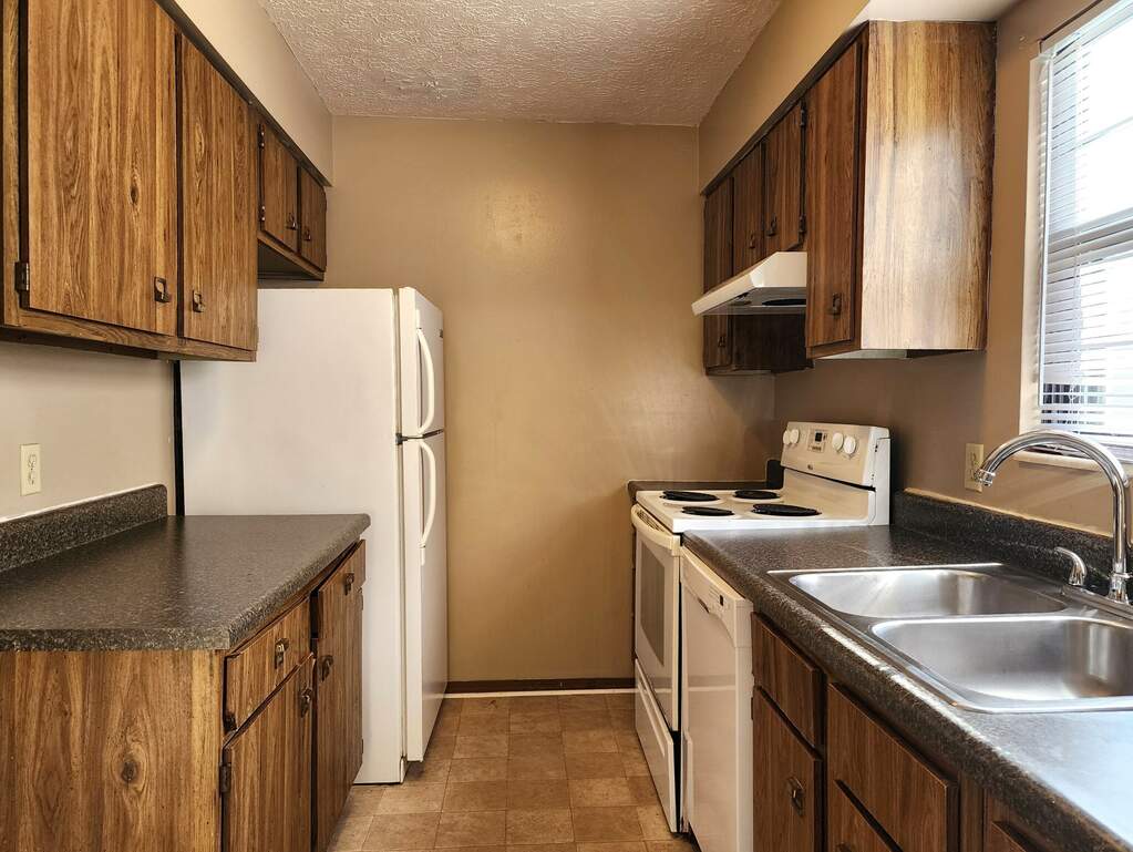 331 Elizabeth Avenue, Terre Haute, IN 47804 MLS 21957420