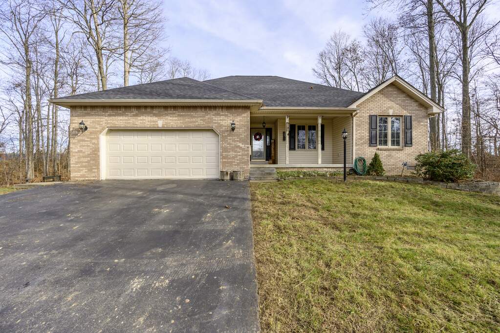 722 Woodfield Court, North Vernon, IN 47265 MLS 21957816