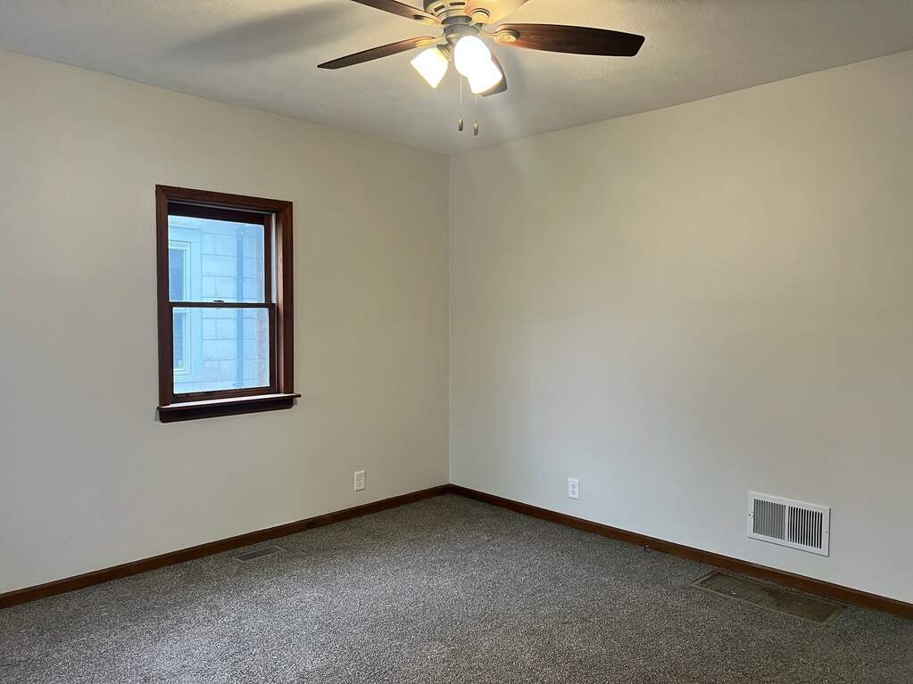 2131 N 14th Street, Terre Haute, IN 47804 MLS 21958499 properties