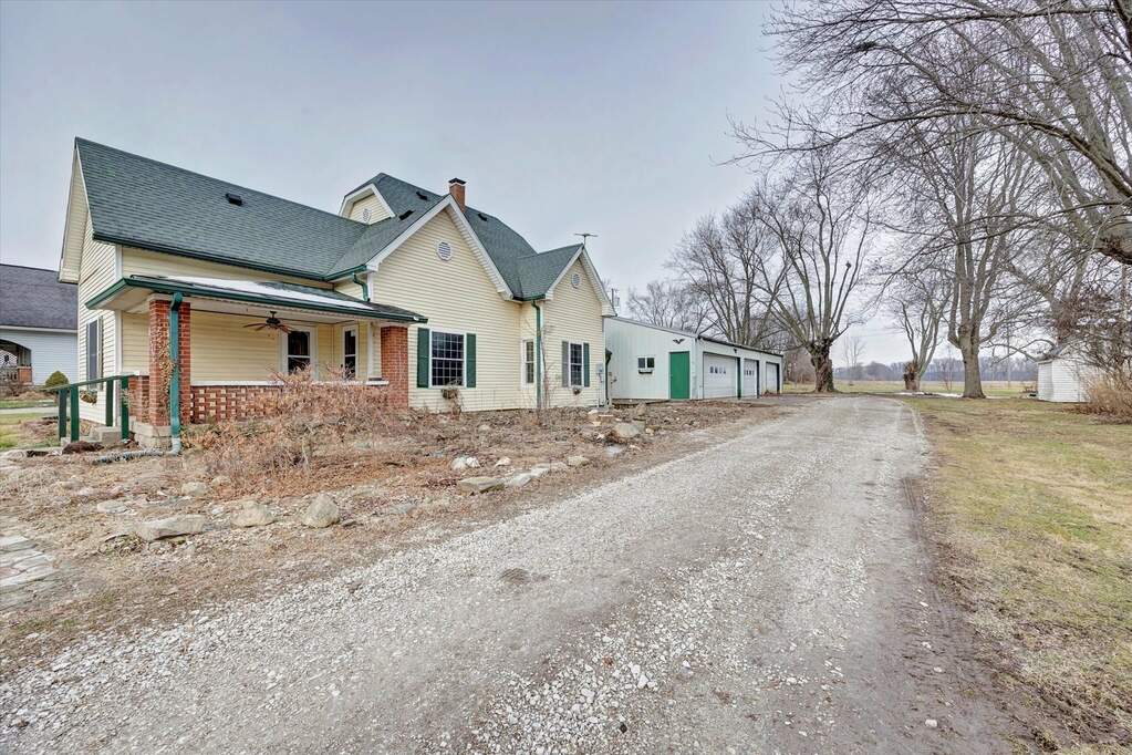 8372 Main Street, Coatesville, IN 46121 MLS 21959638 properties Indy