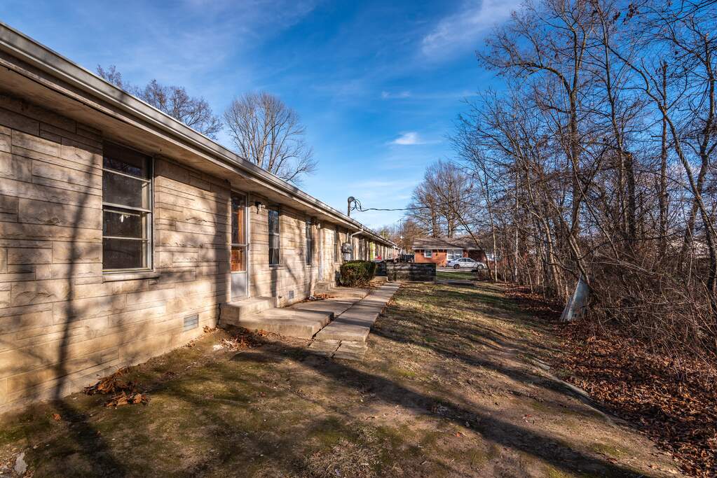 101 Davis Street, North Vernon, IN 47265 MLS 21960121 properties Indy