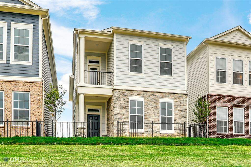 1093 Valentine Lane, Carmel, IN 46032 MLS 21961038 properties Indy