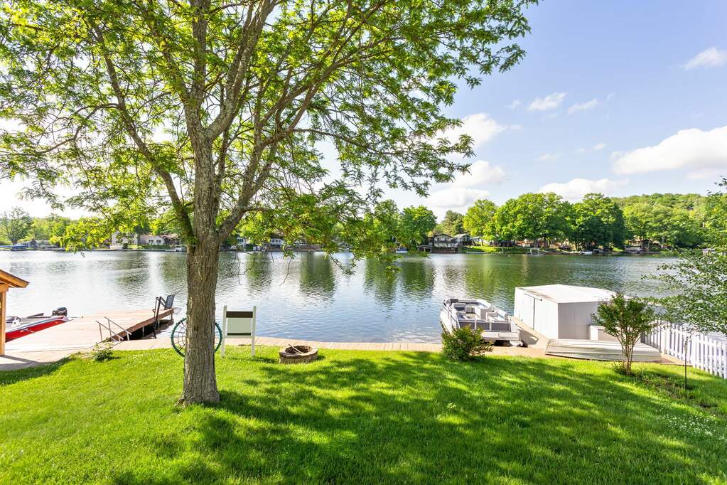 8806 S Bergman Drive, Nineveh, IN 46164 MLS 21967074 properties Indy