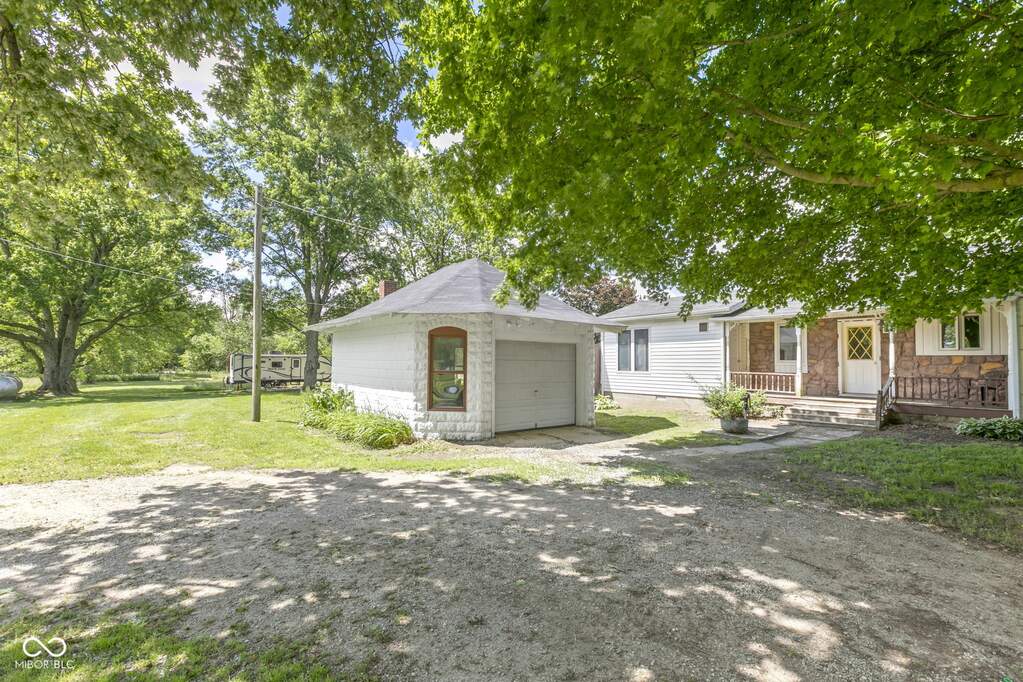 721 W 600 N, Sharpsville, IN 46068 MLS 21976450 properties Indy