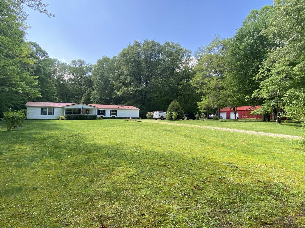 6858 N Stinson Road, IN 46160 MLS 21978241 properties