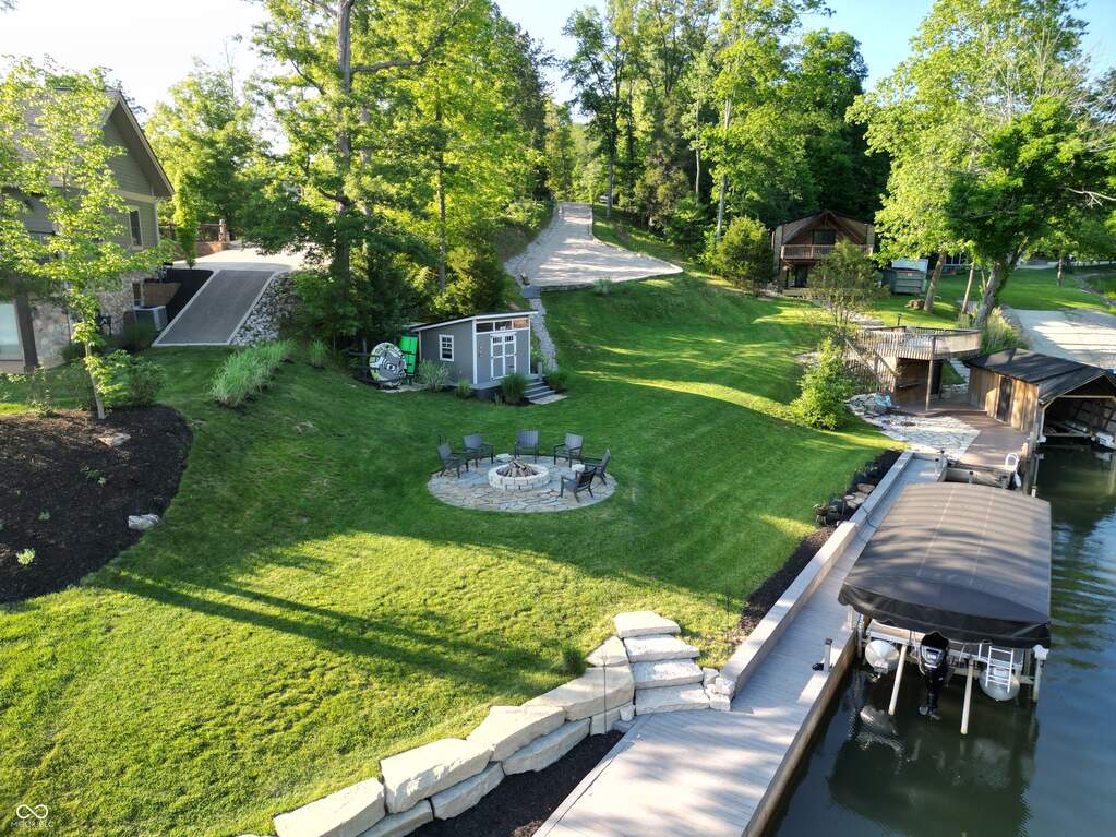 11954 W Glen Lane, Columbus, IN 47201 MLS 21979125 properties Indy