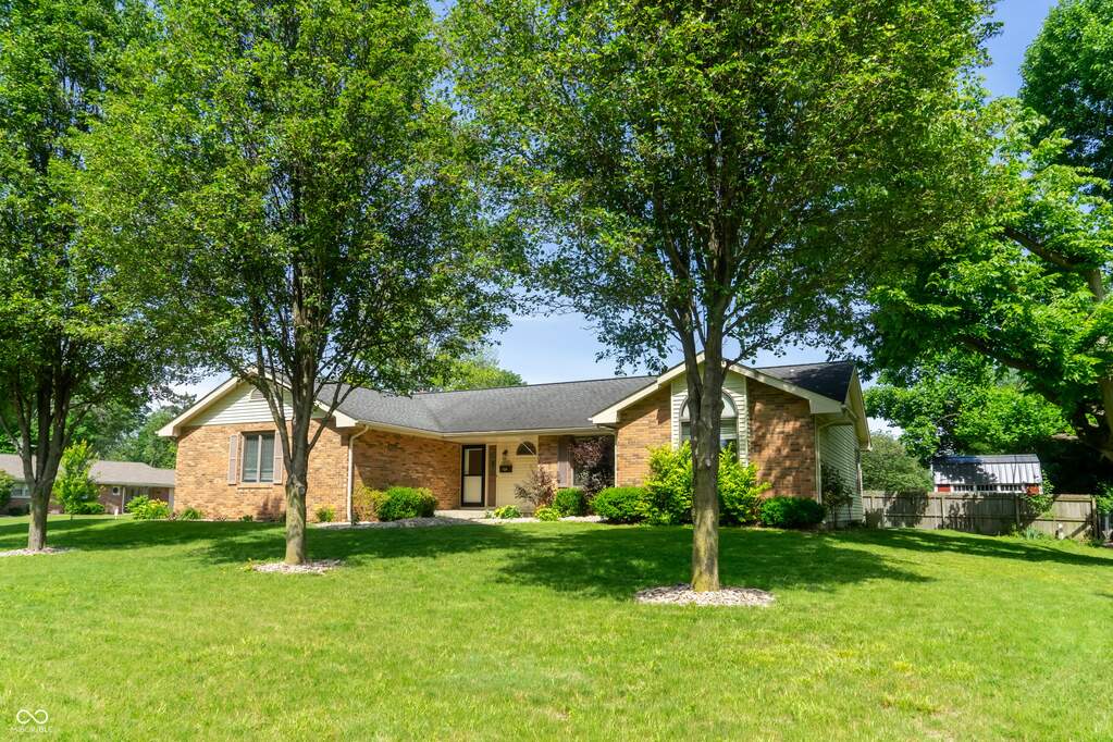 2935 N Marr Road, Columbus, IN 47203 MLS 21982808 properties Indy