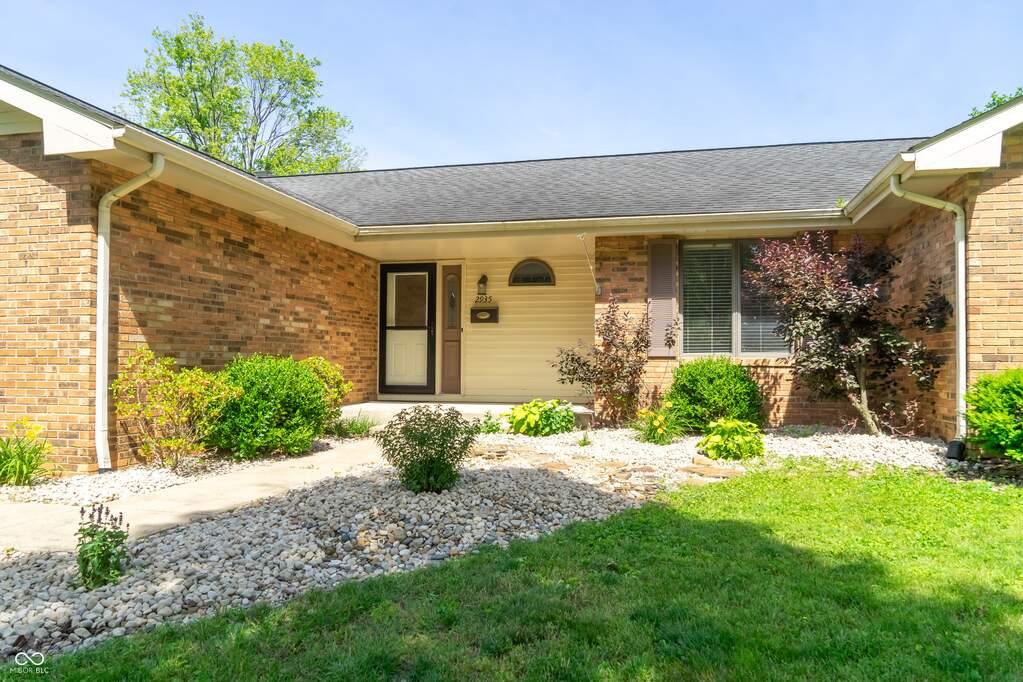 2935 N Marr Road, Columbus, IN 47203 MLS 21982808 properties Indy