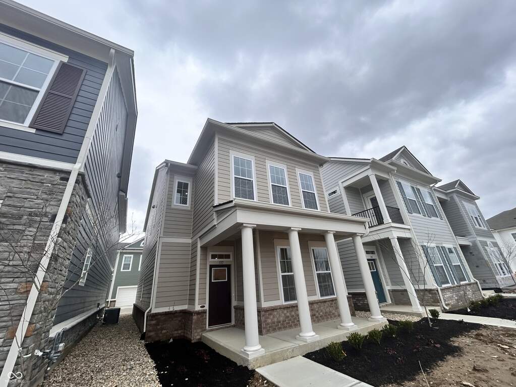 537 Gilder Drive, Carmel, IN 46032