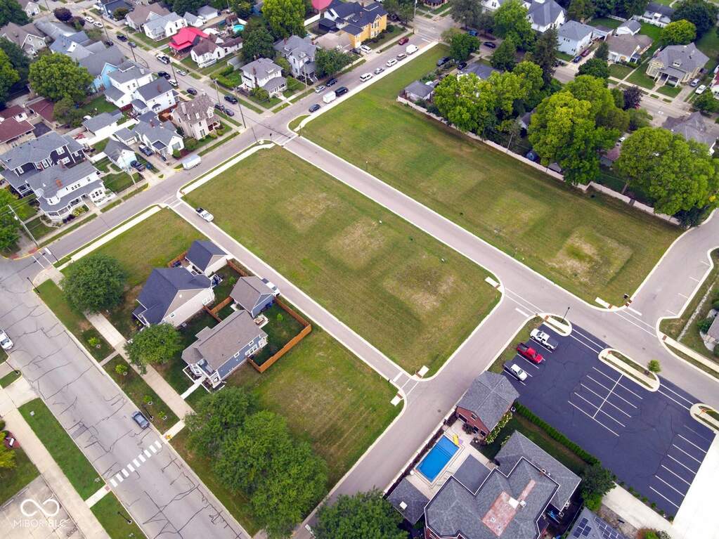 154 W Franklin Street, Shelbyville, IN 46176 - More