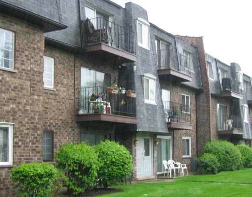 9407 Bay Colony Dr #3W