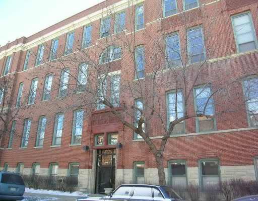 1445 W Belden Avenue #4L