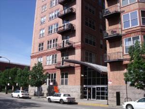 500 S Clinton Street #401