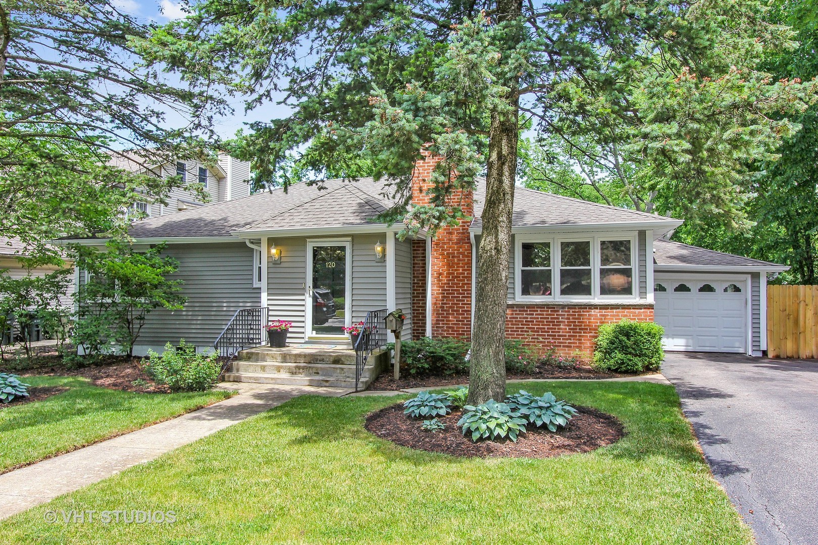 120 W Hillside Avenue, Barrington, IL 60010 MLS 9662349