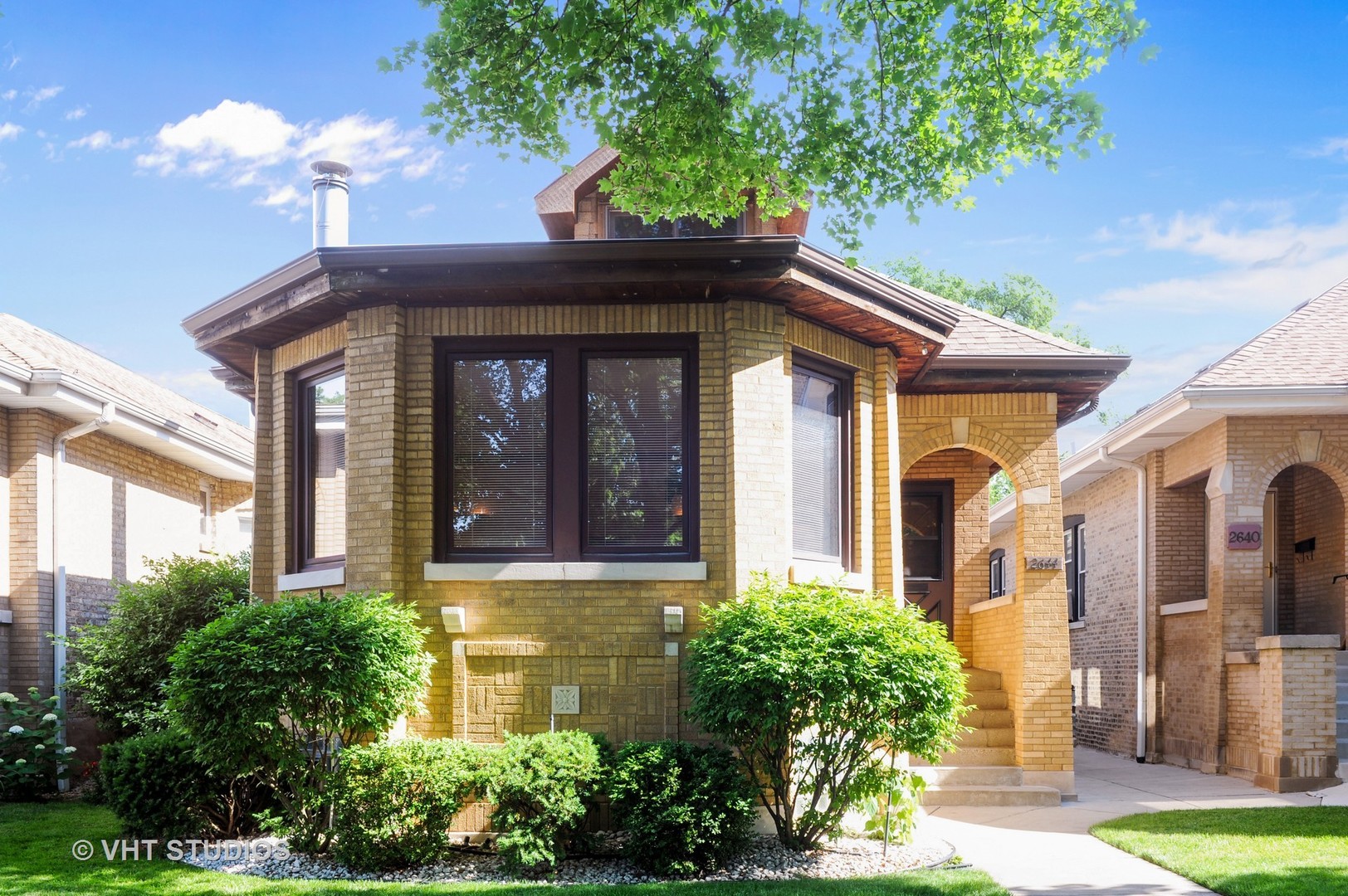 2644 W Coyle Avenue, Chicago, IL 60645 MLS 9663488 properties