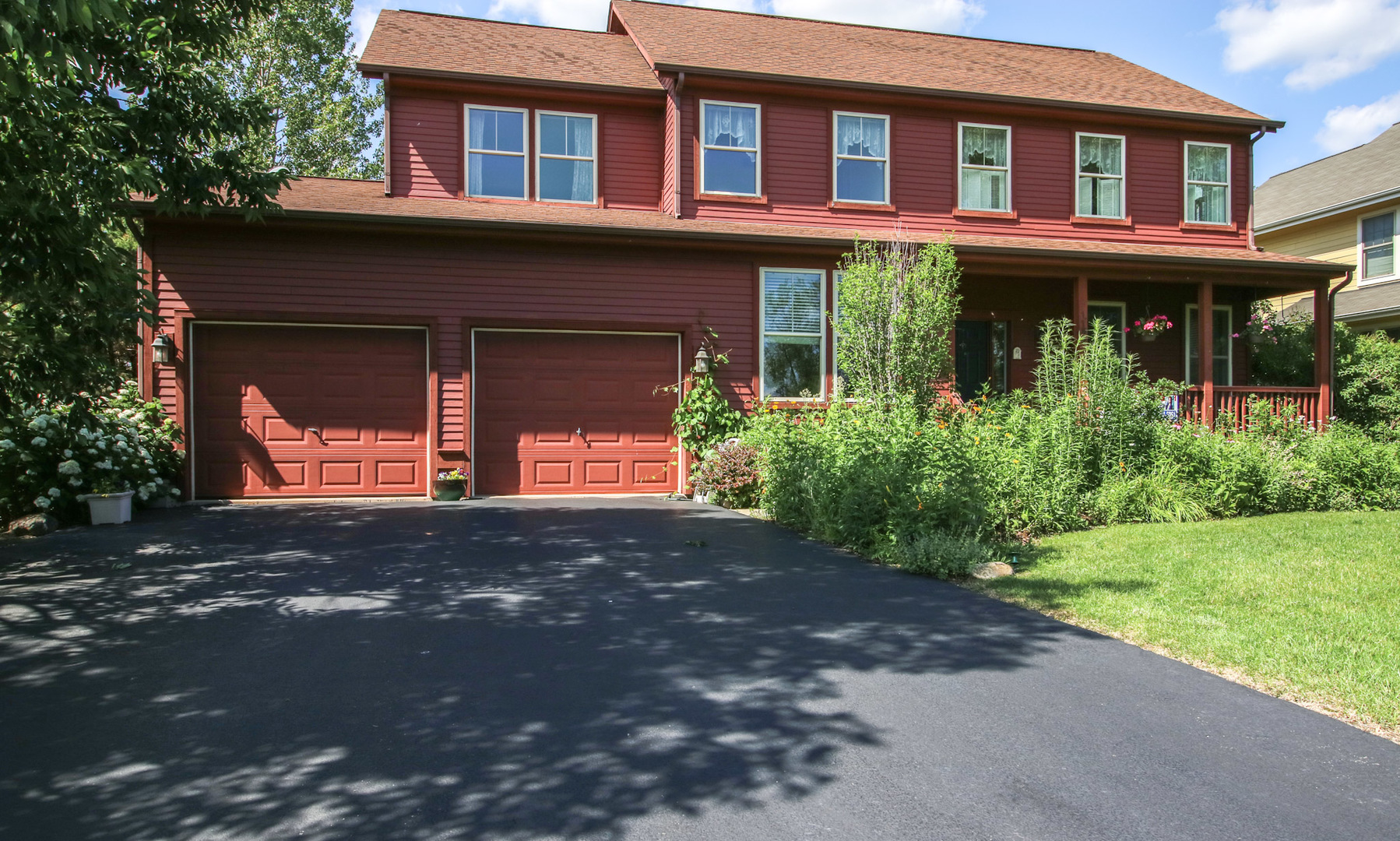 1152 Hedgerow Drive, Grayslake, IL 60030 MLS 9678019 properties