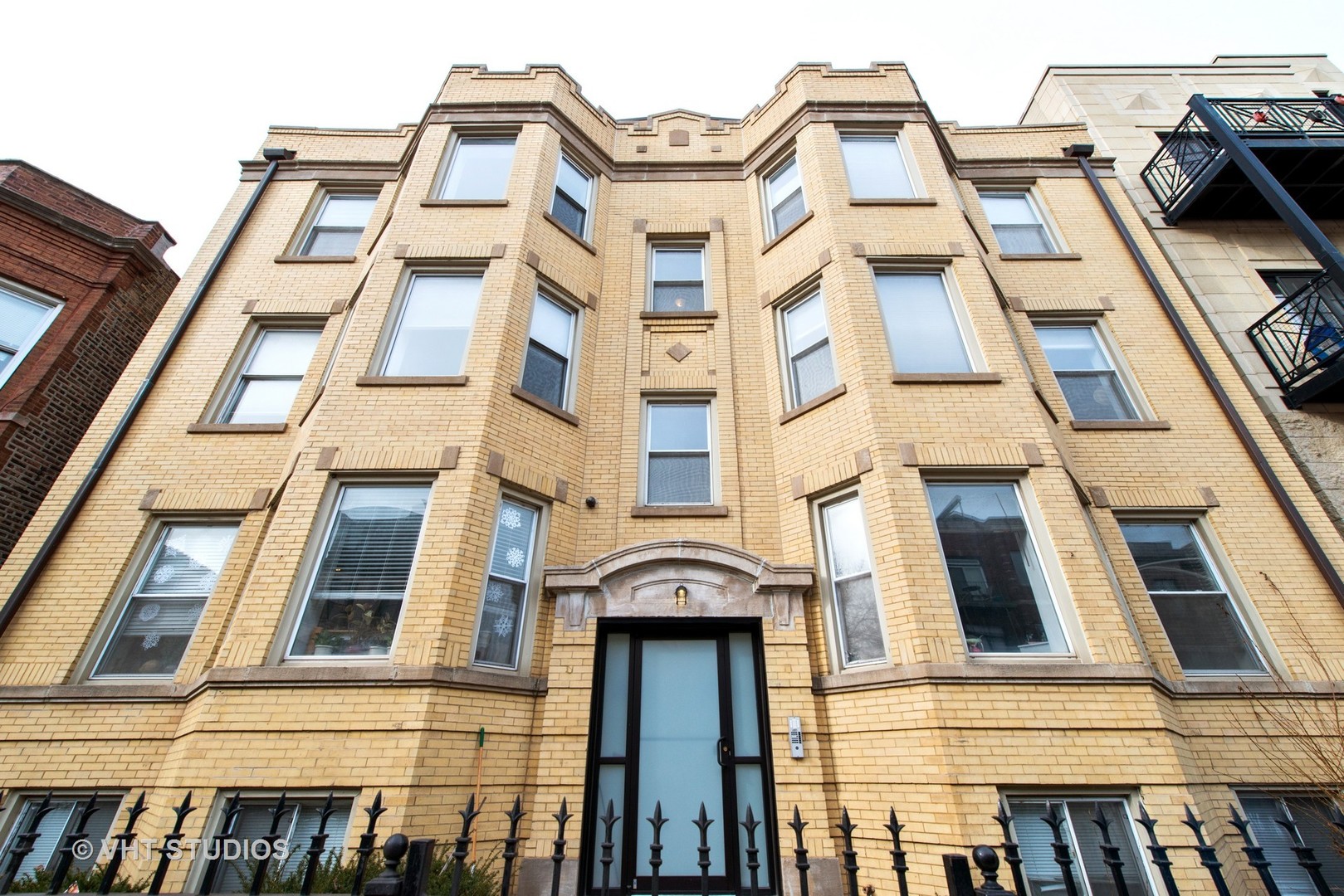 3750 N Wilton Avenue 5, Chicago, IL 60613 MLS 9846157 properties