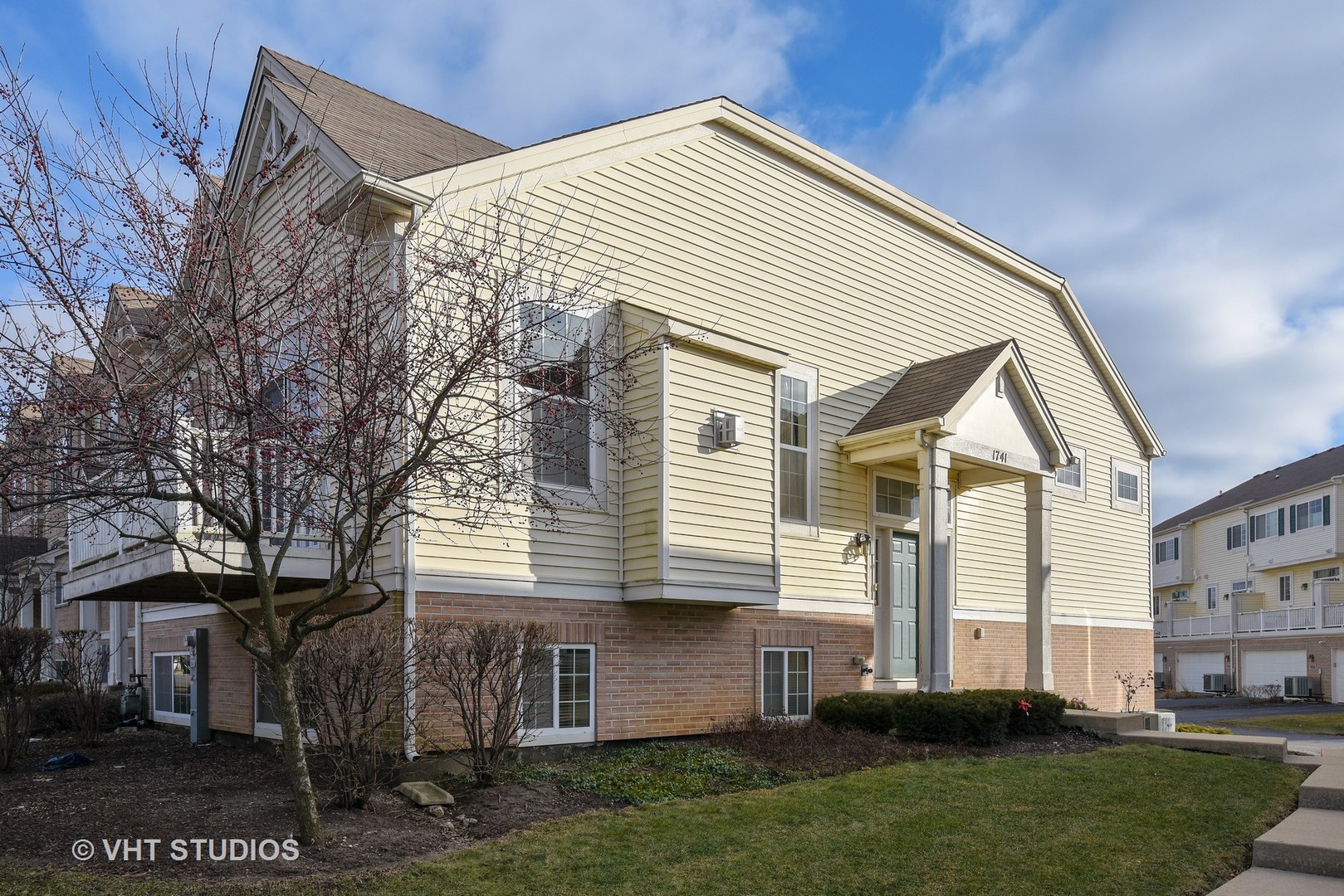 1741 Maple Avenue, Hanover Park, IL 60133 MLS 10170856 properties