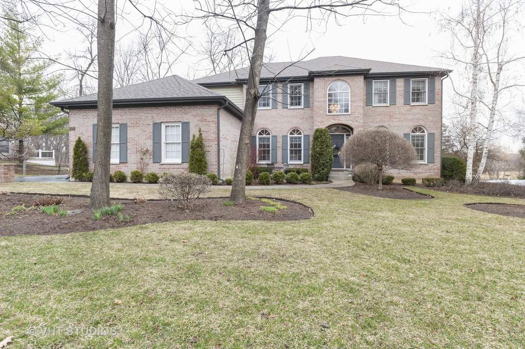 7472 Bittersweet Drive, Gurnee, IL 60031 MLS 10328205 properties