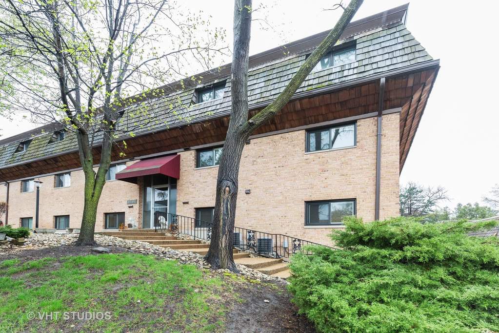 436 Lageschulte Street 1, Barrington, IL 60010 MLS 10361591