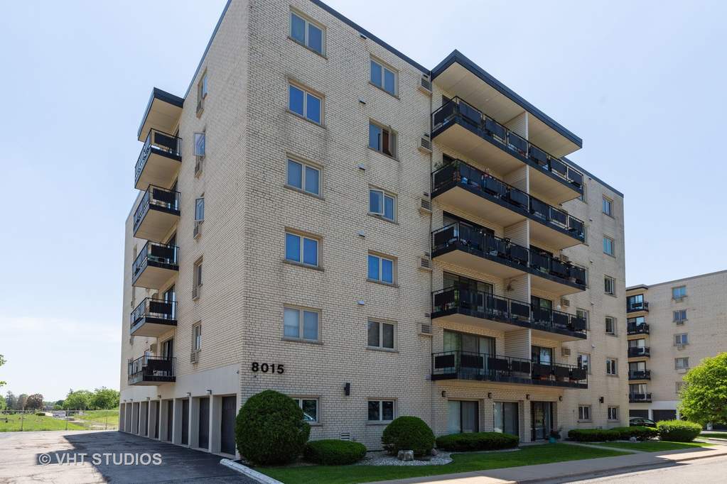 8015 Oconnor Drive 2B, River Grove, IL 60171 MLS 10420604
