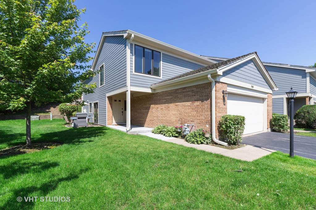 700 Ascot Court, Libertyville, IL 60048 MLS 10431131 properties