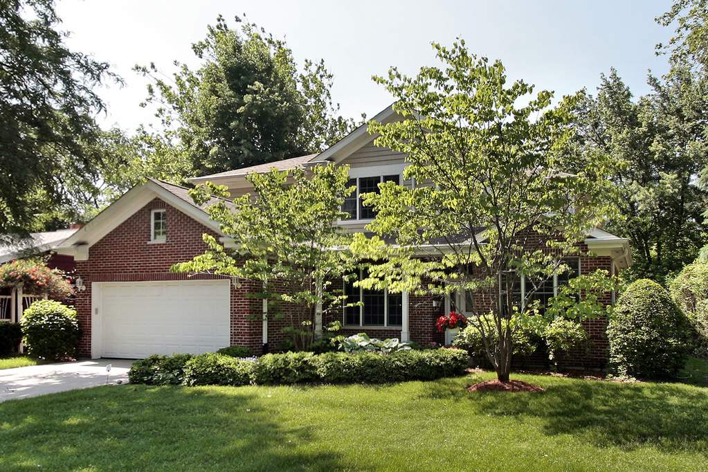 2625 Greenleaf Avenue, Wilmette, IL 60091 MLS 10463528 properties