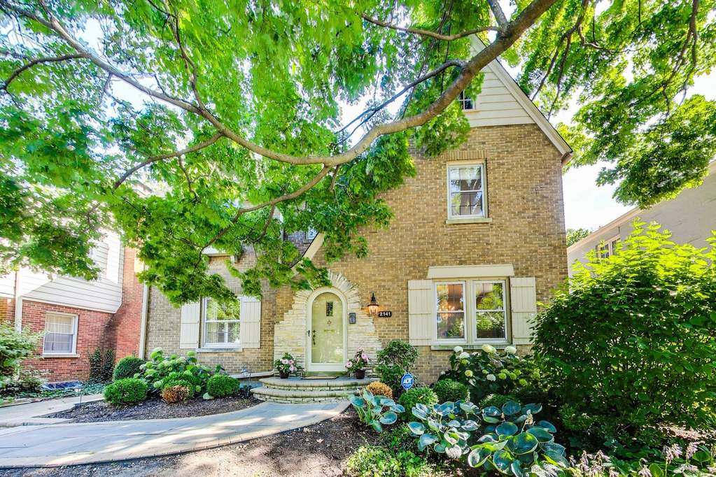 2141 Kenilworth Avenue, Wilmette, IL 60091 MLS 10473032 properties Chicagoland