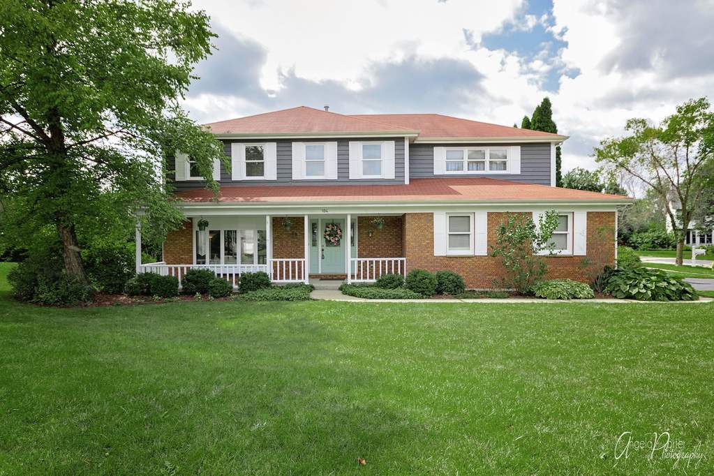 104 West Trail, Grayslake, IL 60030 MLS 10514640 properties