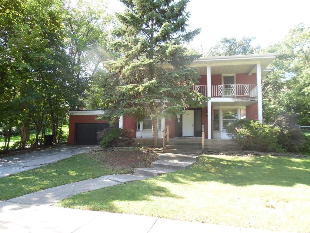 10458 S Longwood Drive, Chicago, IL 60643 MLS 10529896 properties