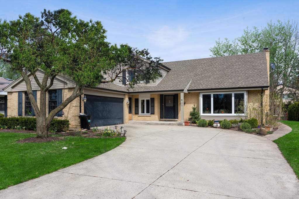 2423 Happy Hollow Road, Glenview, IL 60026 MLS 10605182