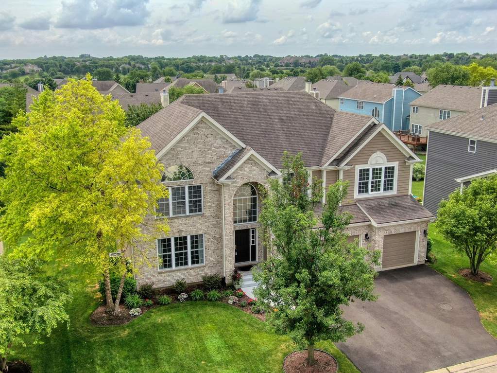 534 Camargo Club Drive, Lake In The Hills, IL 60156 MLS 10609457