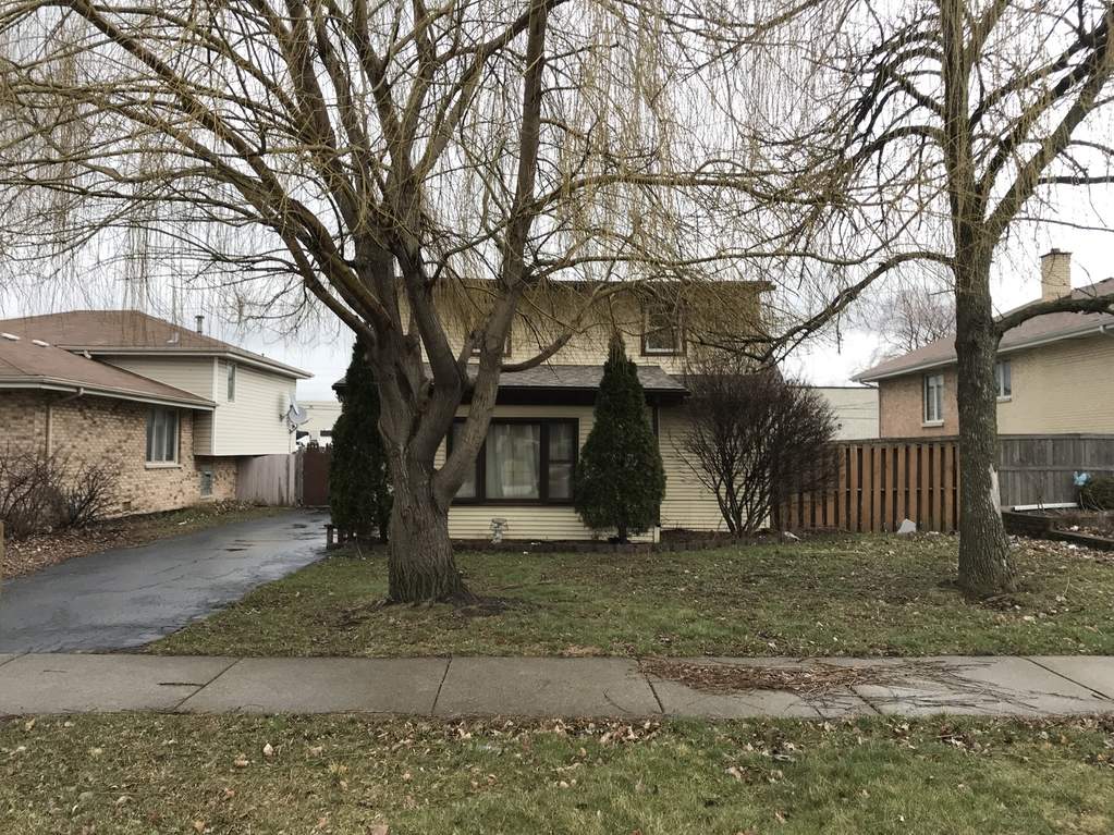 8633 S 77th Court, Bridgeview, IL 60455 MLS 10613806 properties