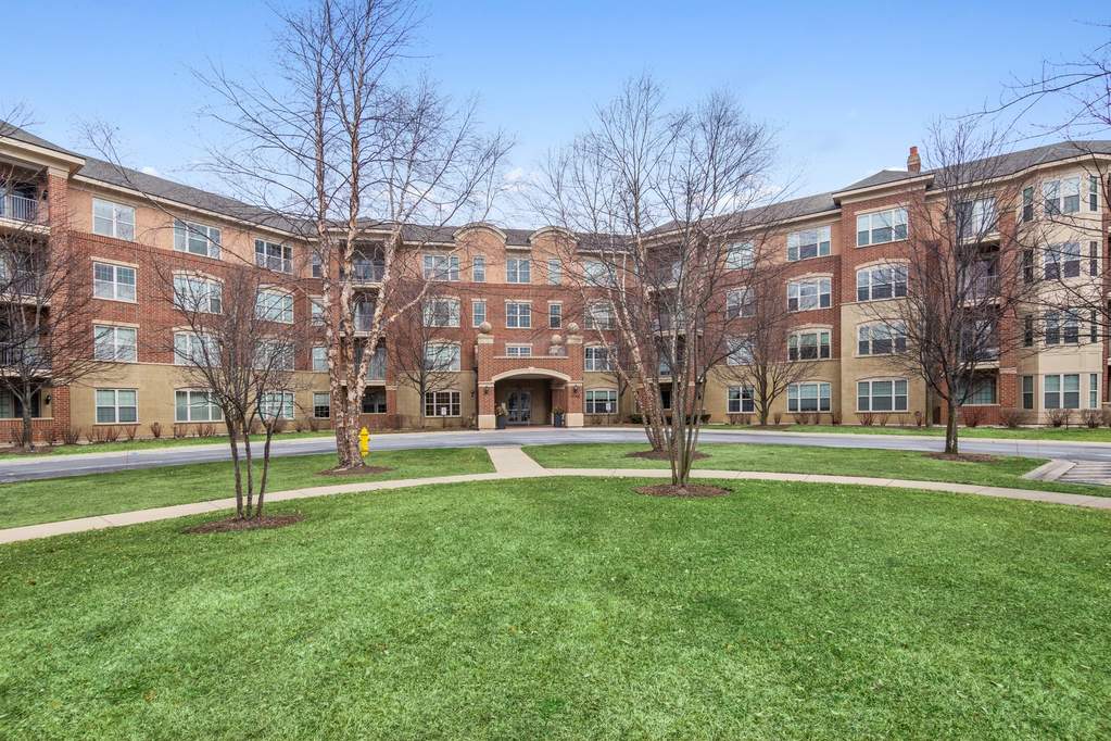 2700 Summit Drive 207, Glenview, IL 60025 MLS 10653660 properties Chicagoland