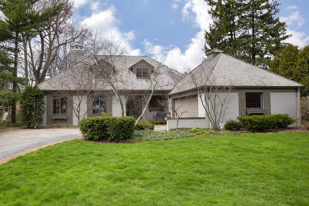 2618 Sheridan Road, Evanston, IL 60201 MLS 10703044 properties