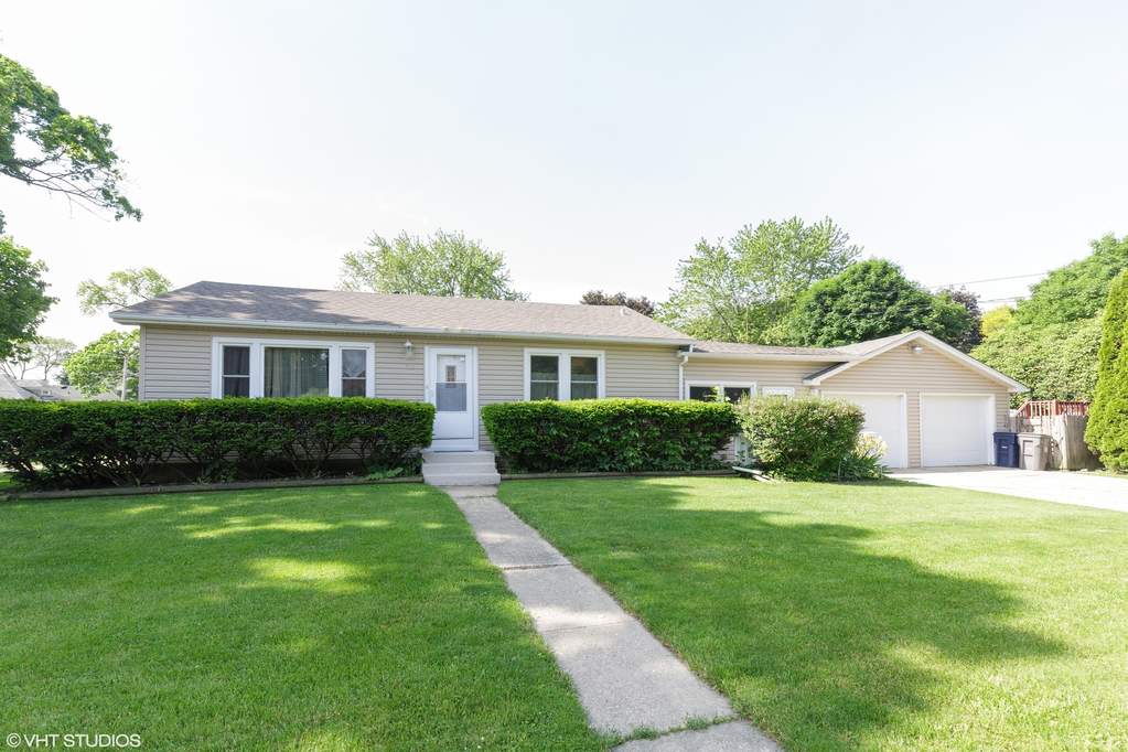 521 River Bluff Road, Elgin, IL 60120 MLS 10704636 properties