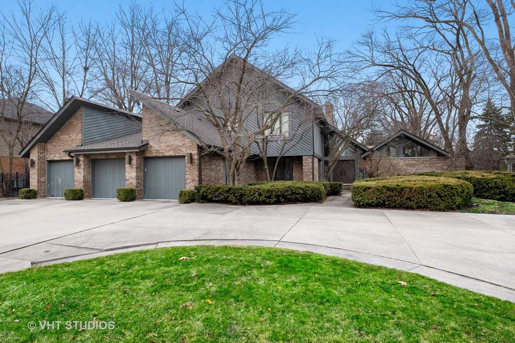 2900 Woodmere Drive, Northbrook, IL 60062 MLS 10705958 properties Chicagoland