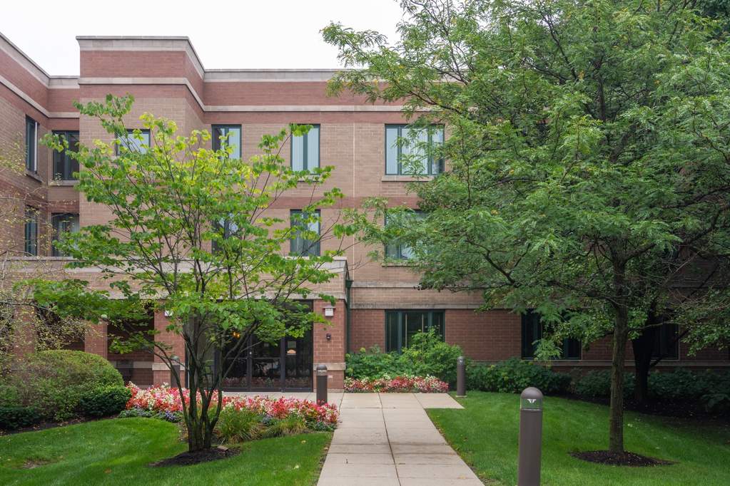 891 Central Avenue 104, Highland Park, IL 60035 MLS 10749088