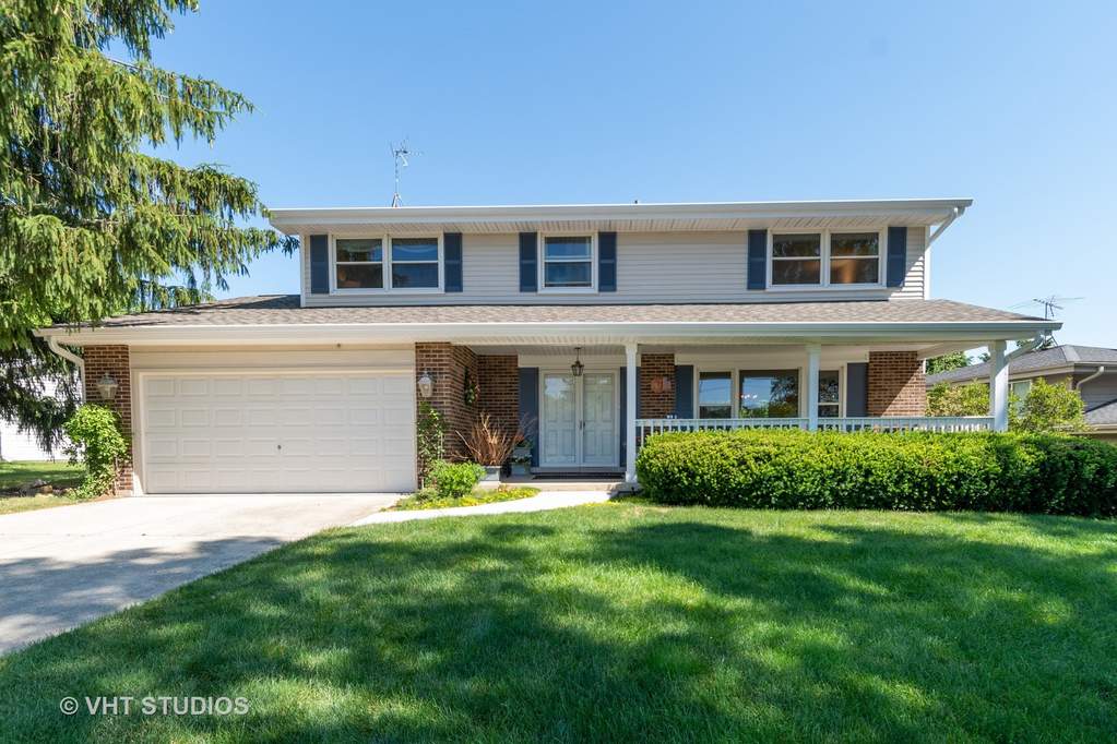 24W700 Woodcrest Drive, Naperville, IL 60540 MLS 10762956