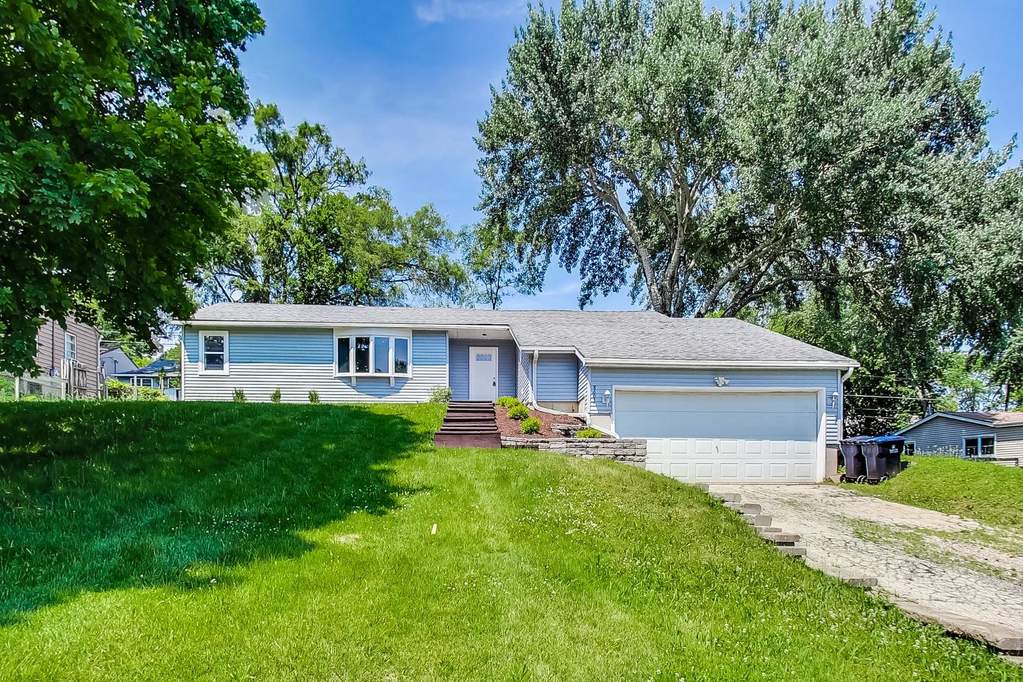 8602 Memory Trail, Wonder Lake, IL 60097 MLS 10772413 properties