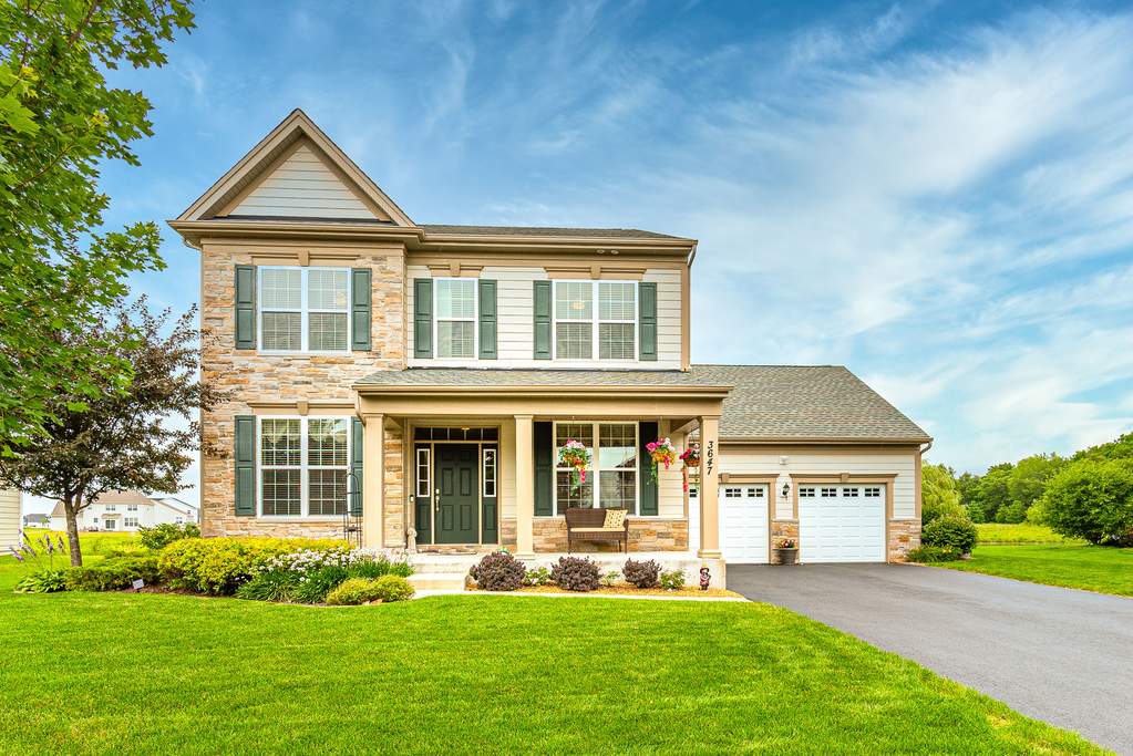 3647 Thornhill Drive, Elgin, IL 60124 MLS 10792832 properties